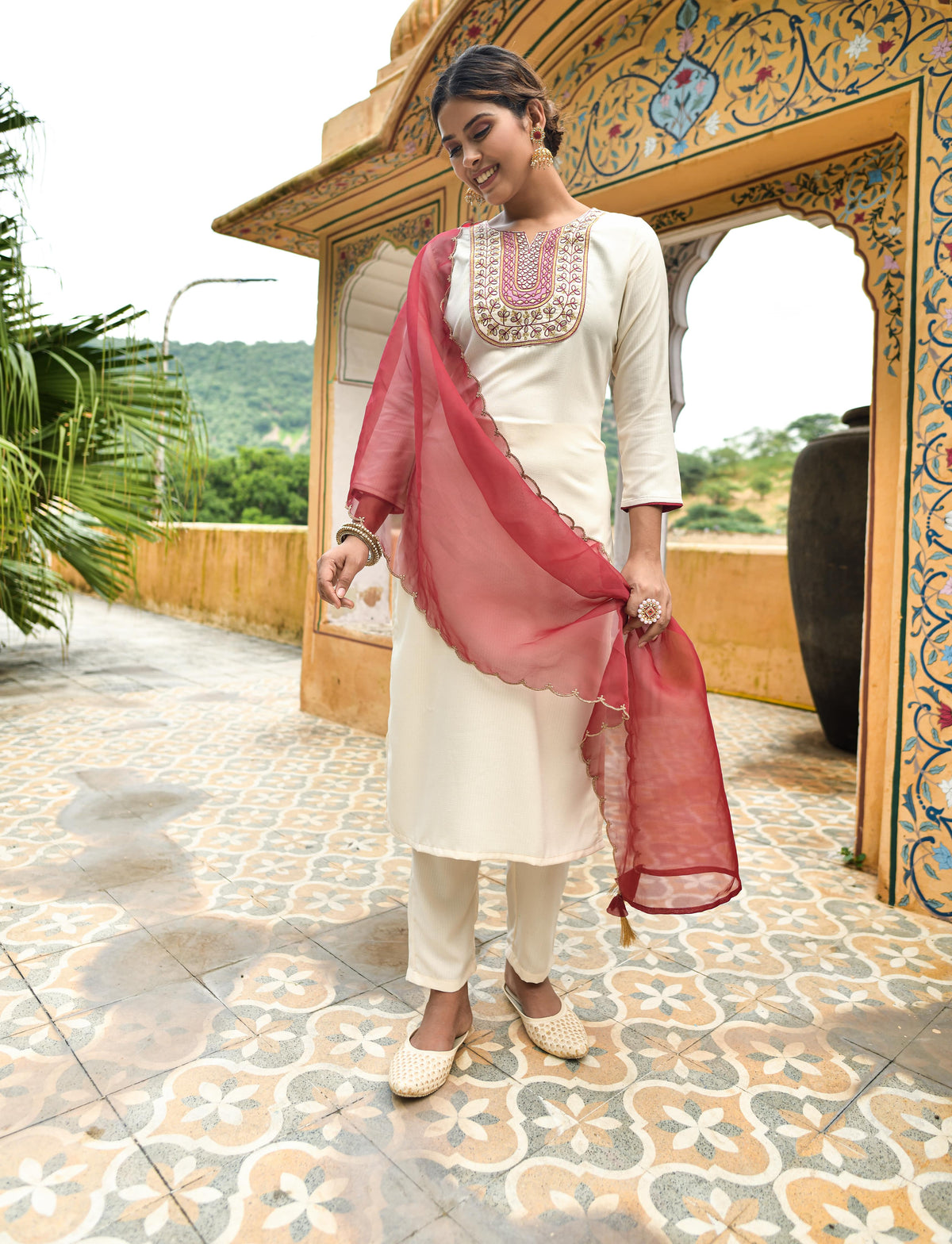 Buy Off White Kurtis Kurtas online in India - Joshindia
