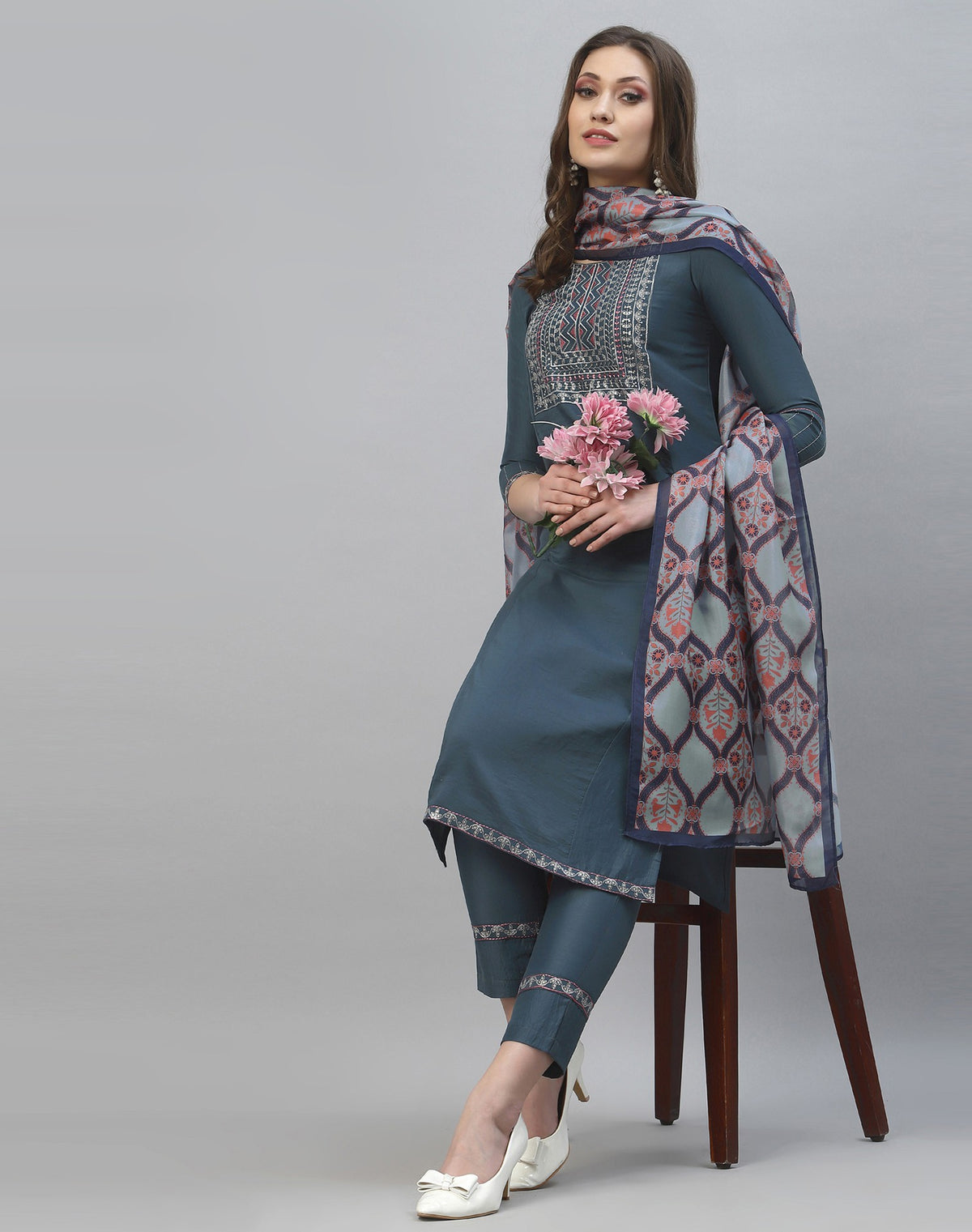 Buy Trendy Grey Kurtas Online in India - Joshindia