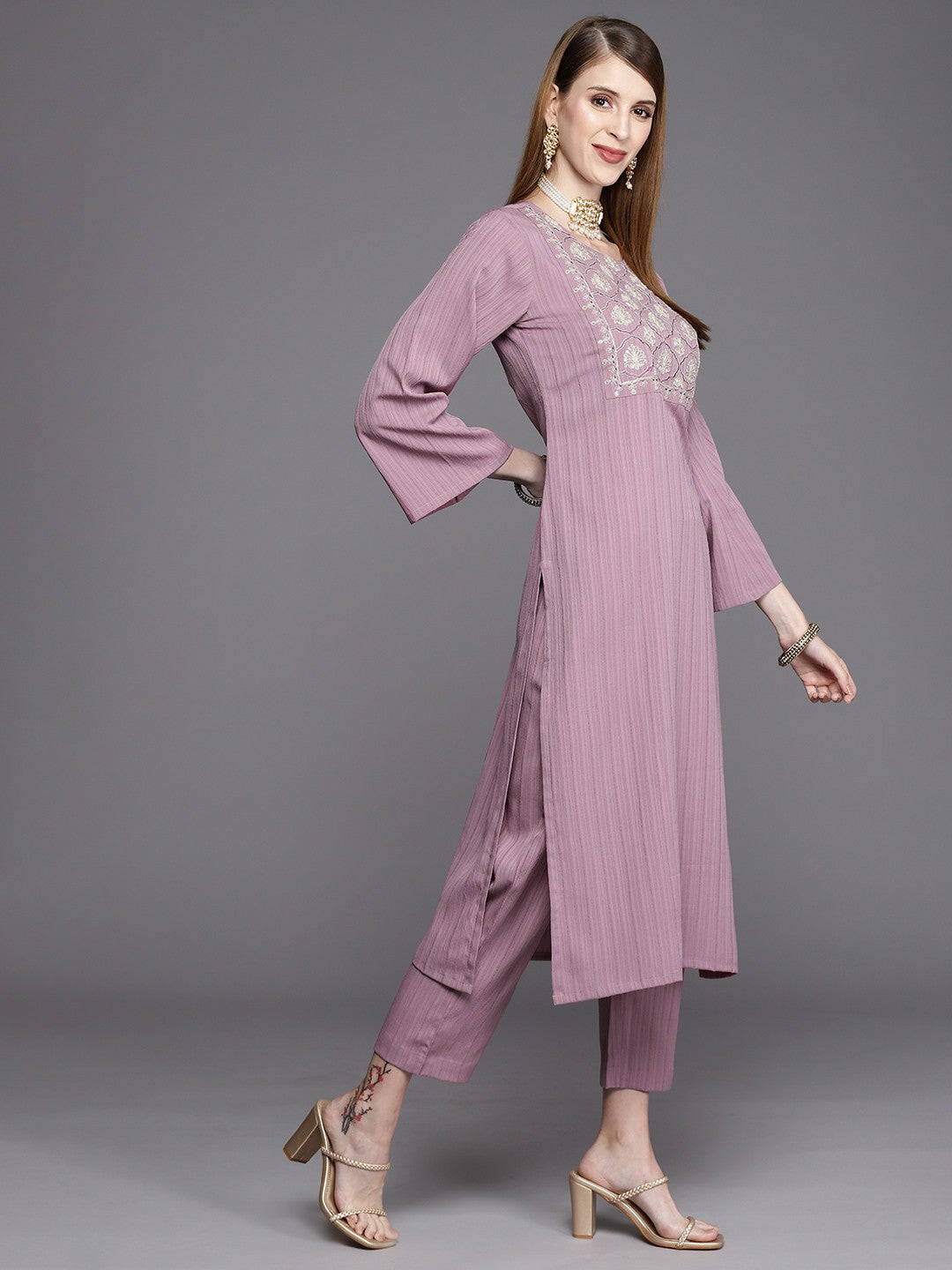 Buy Trendy Purple Kurtas Online in India - Joshindia