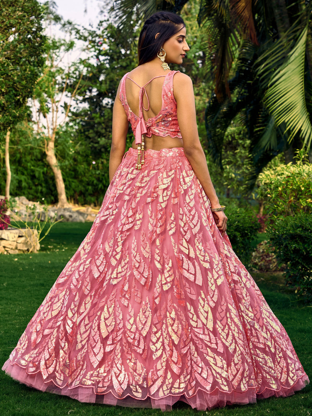 Buy Designer Lehengas for Women Online - Joshindia