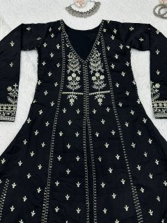 Dark green designer lehenga - JOSHINDIA - Joshindia