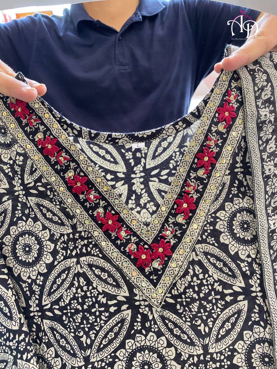 Beautiful Black Color Designer kurta Set for casual function Buy Now - Joshindia