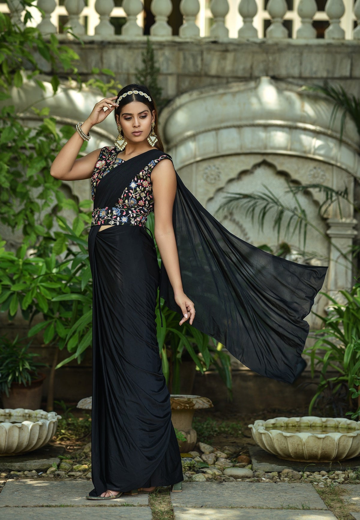 Black Saree - Black Designer Sarees Online - JOSHINDIA - Joshindia