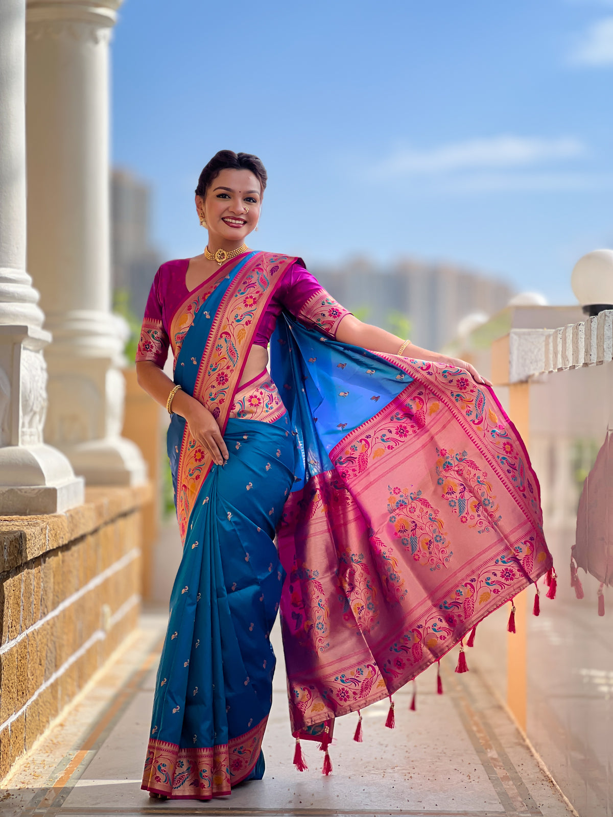Woven Design Silk Blend Paithani Saree