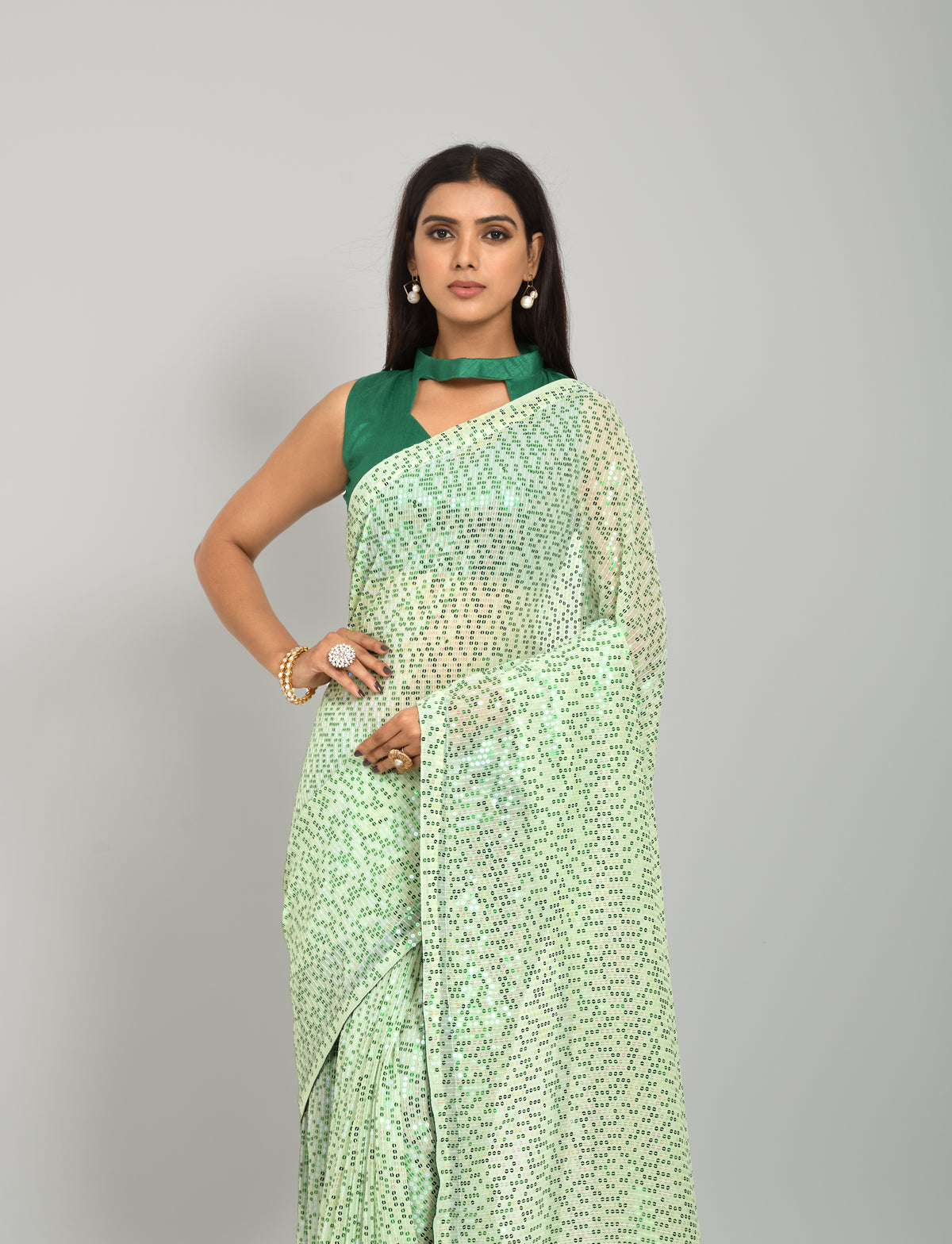 Buy Trendy Green Saree Online in India - Joshindia