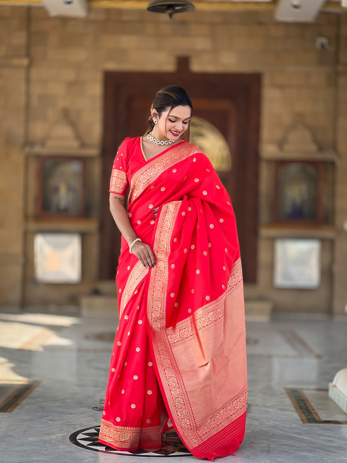 MN Woven Design Zari Silk Blend Banarasi Saree