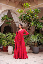 Stylish Pink three piece set - Joshindia