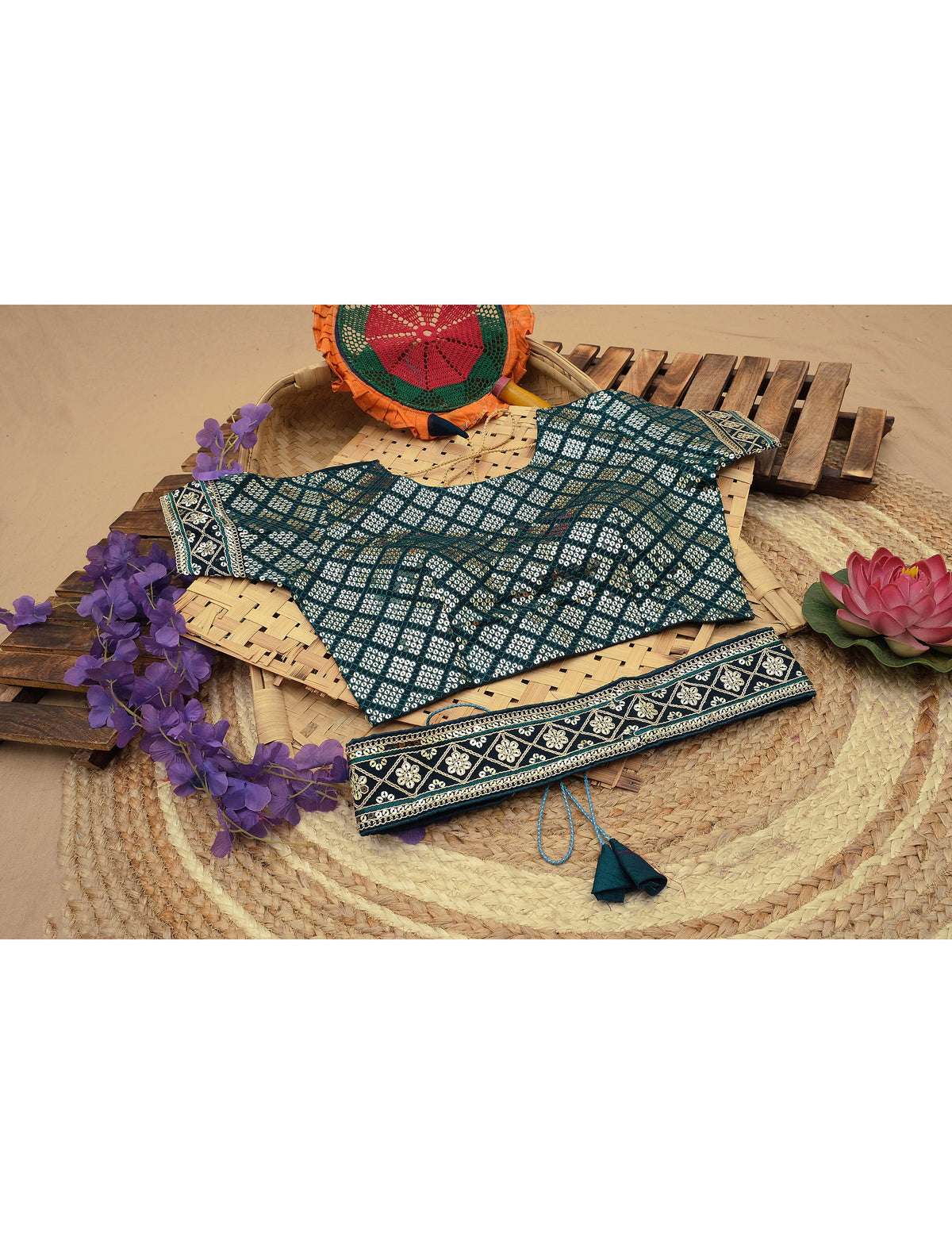 Amazing Solid Pure Silk Saree With Blouse Piece - JOSHINDIA - Joshindia