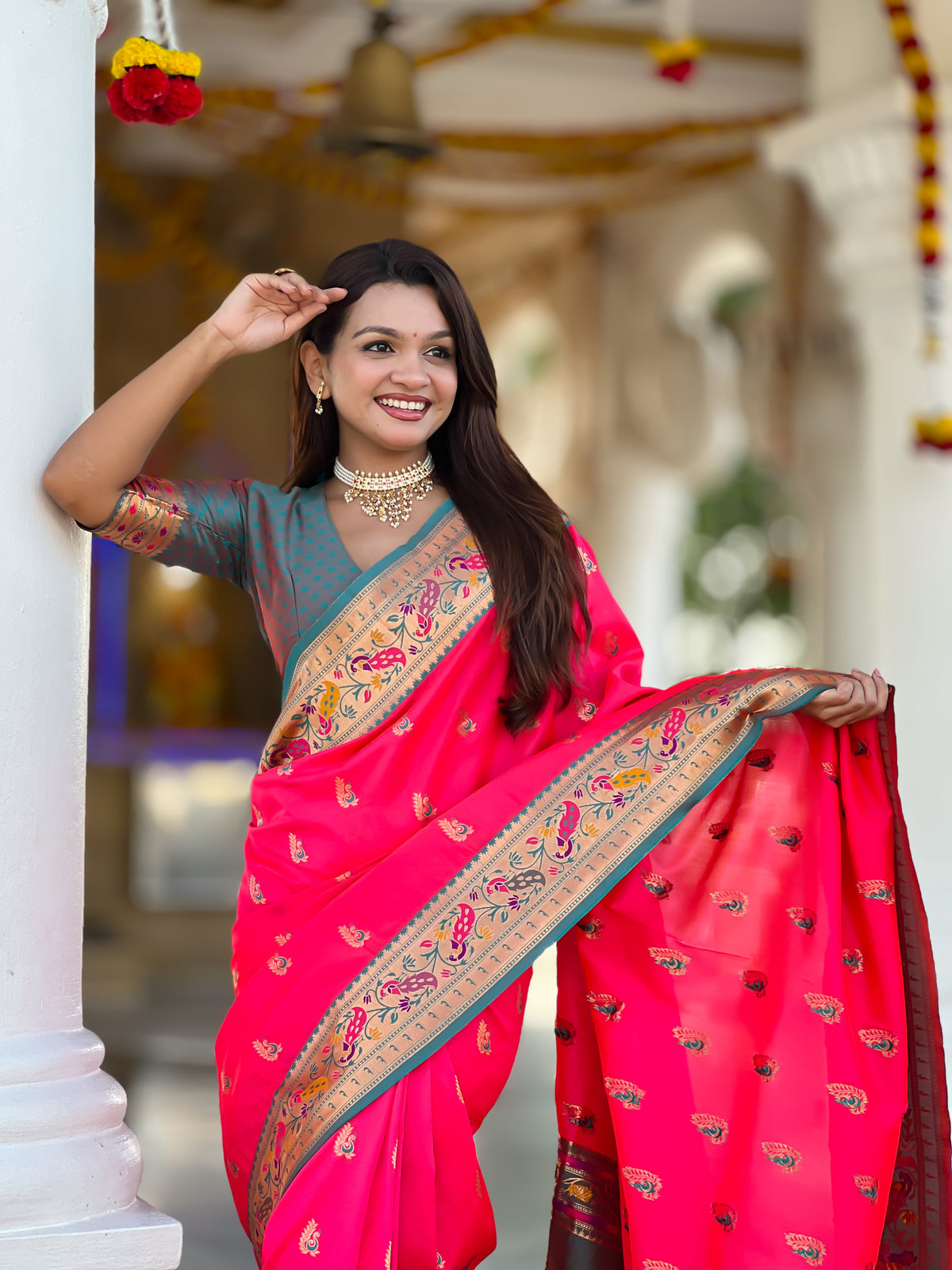 Woven Golden Border Design Silk Blend Paithani Saree