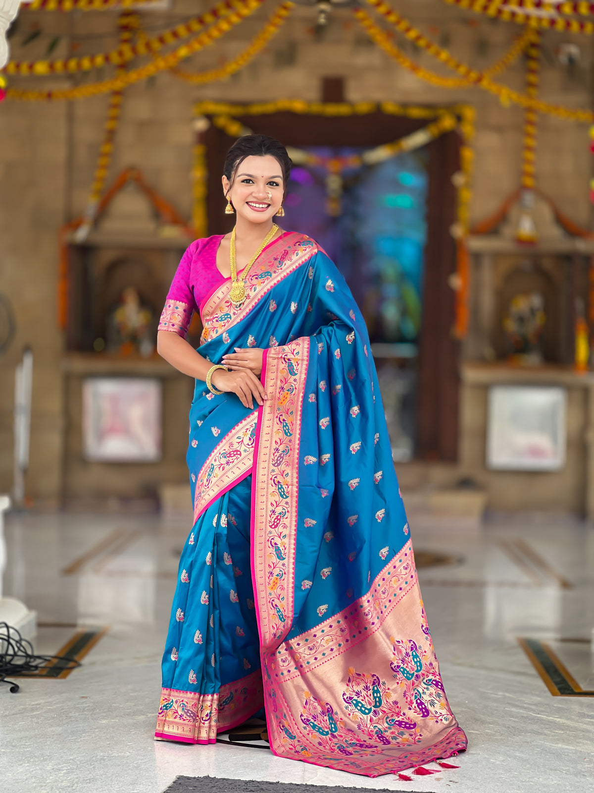Woven Golden Border Design Silk Blend Paithani Saree