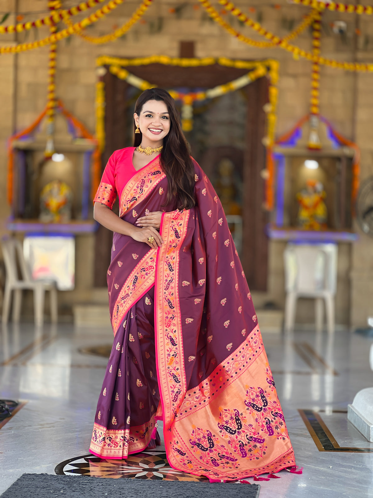 Woven Golden Border Design Silk Blend Paithani Saree