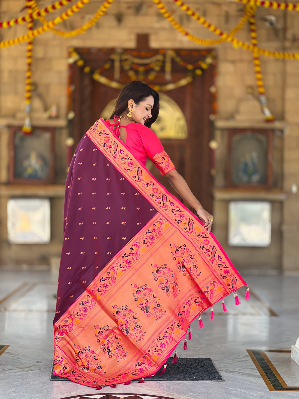 Woven Design Silk Blend Paithani Saree