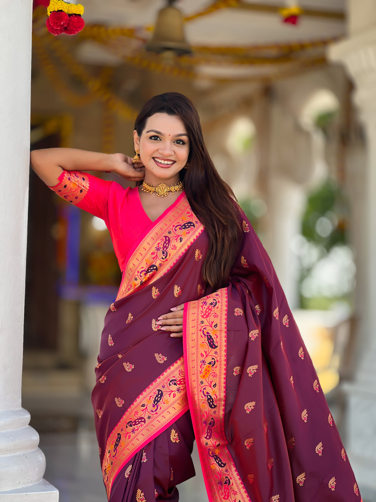 Woven Golden Border Design Silk Blend Paithani Saree