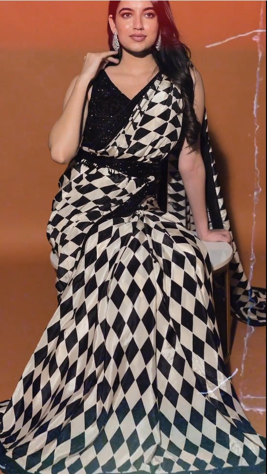 Buy Black Saree Online at Best Prices In India - Joshindia