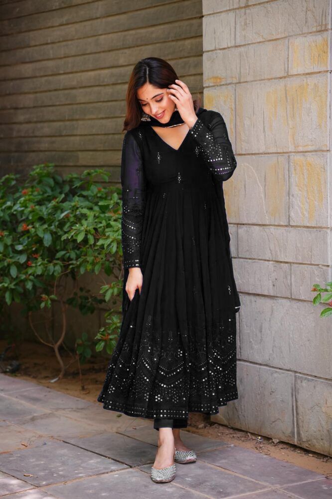 Buy Black Kurtas Sets online in India - Joshindia