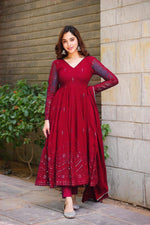 Buy Trending Red Kurtas Sets online in India - Joshindia