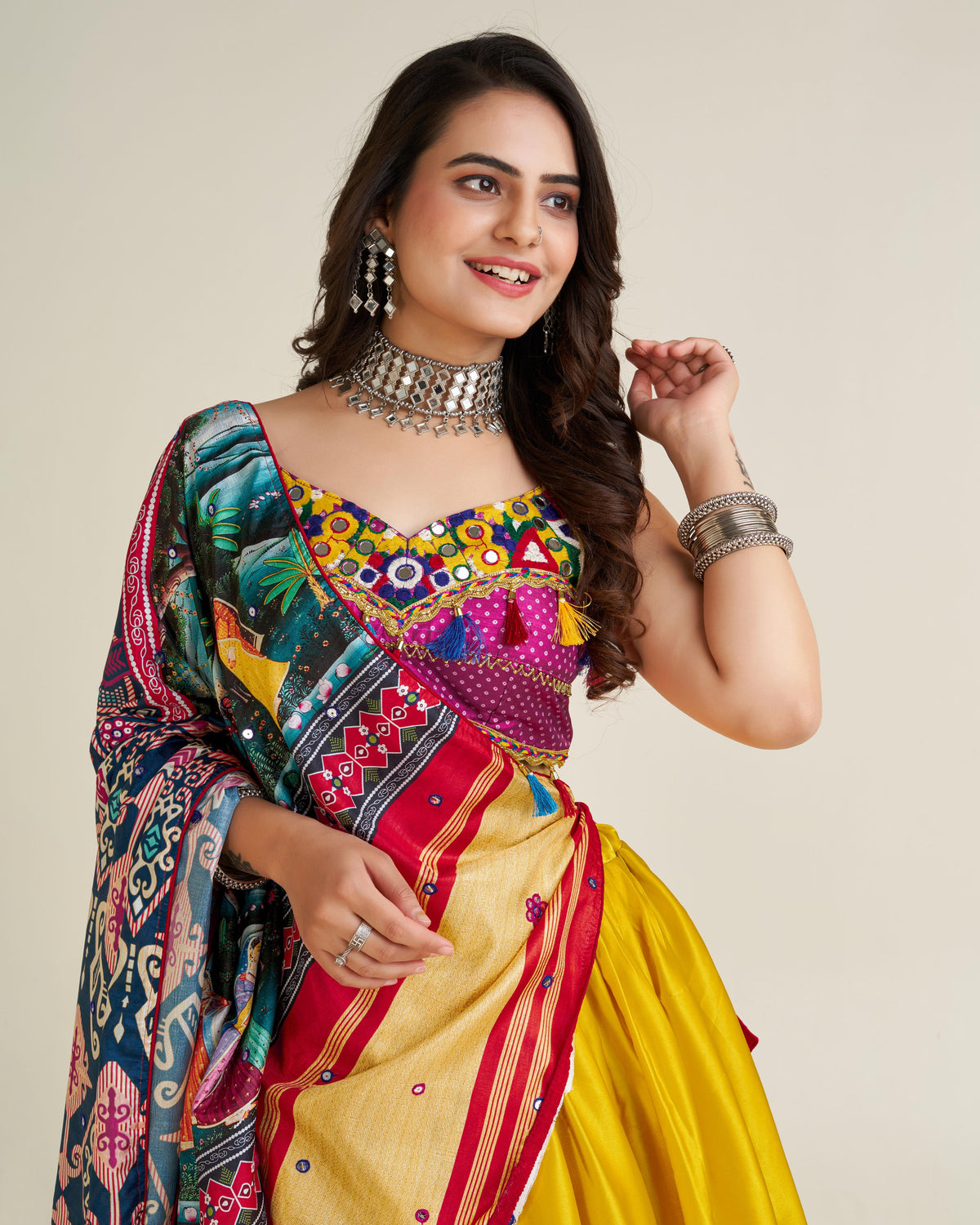 Buy Navratri Chaniya Choli Online - Joshindia