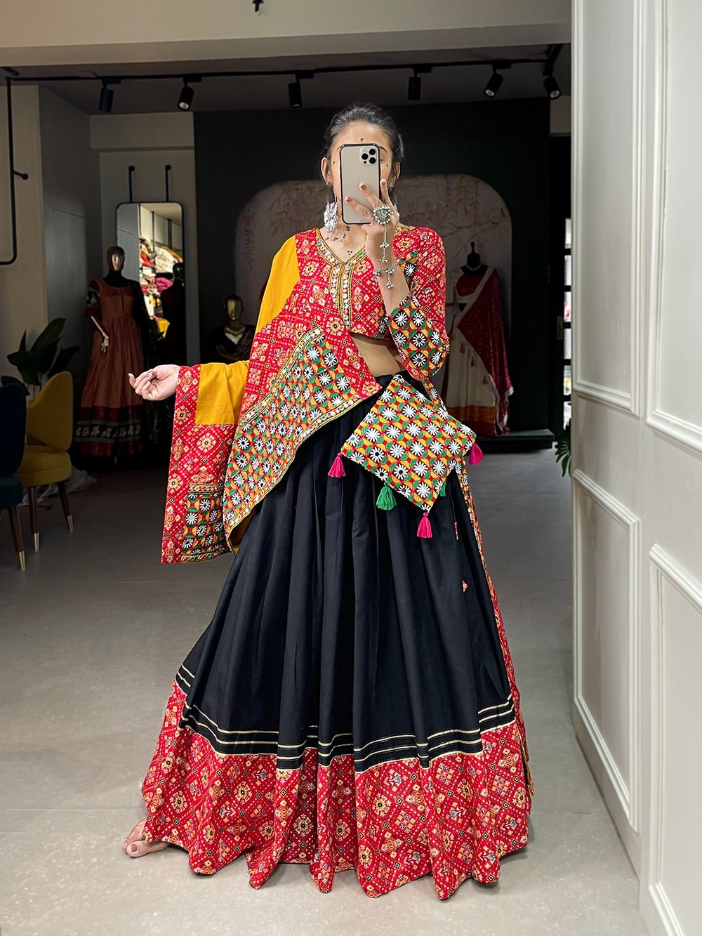 Buy Navratri Chaniya Choli Online - Joshindia