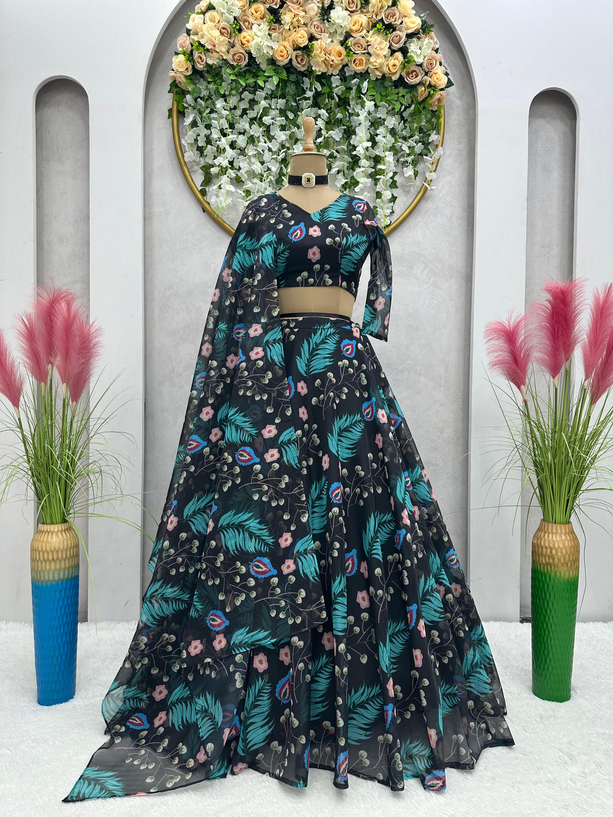 Buy Latest Designer Organza Lehenga Cholis Online - Joshindia