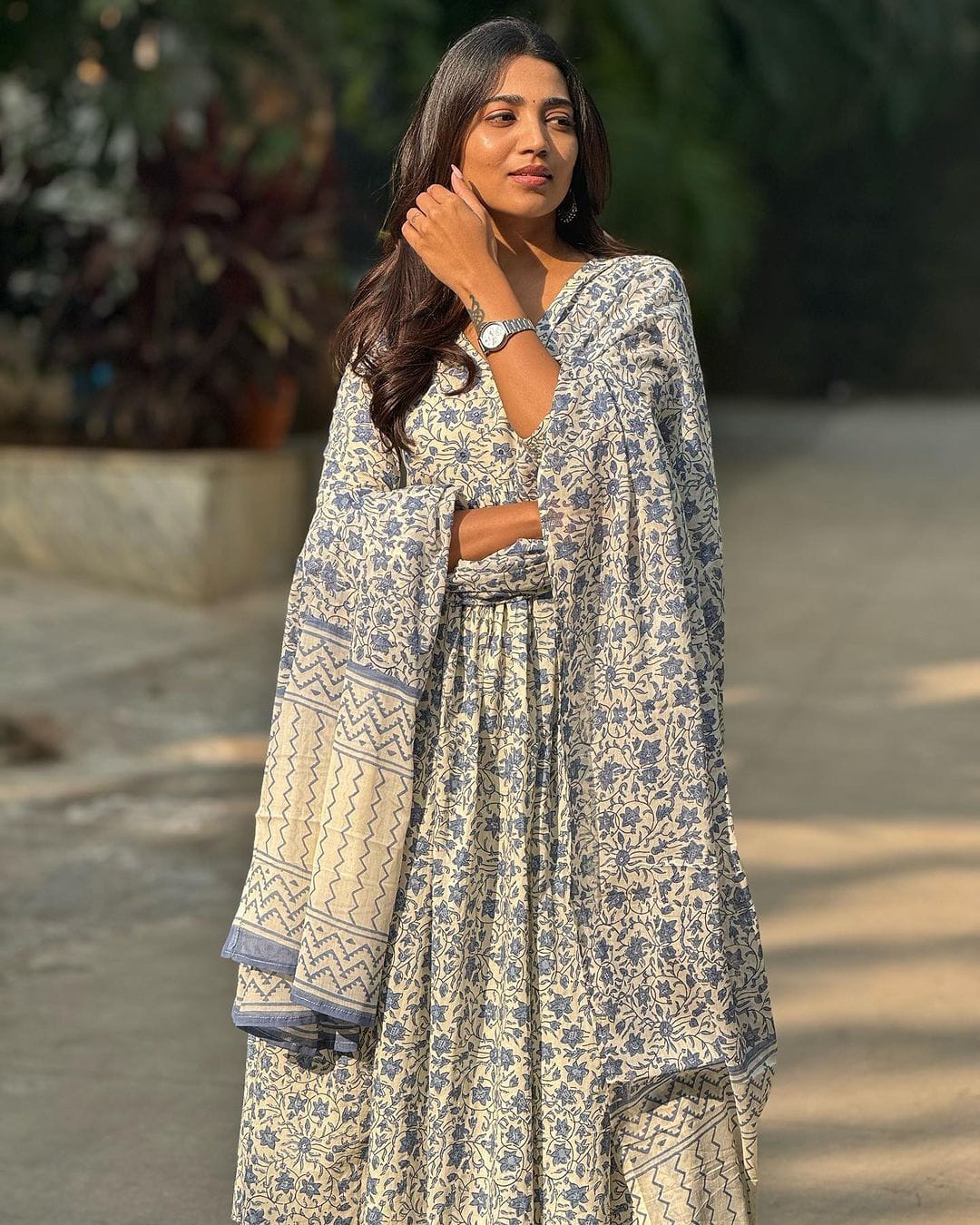 Buy Latest Cotton Suits for Women Online in India - Joshindia