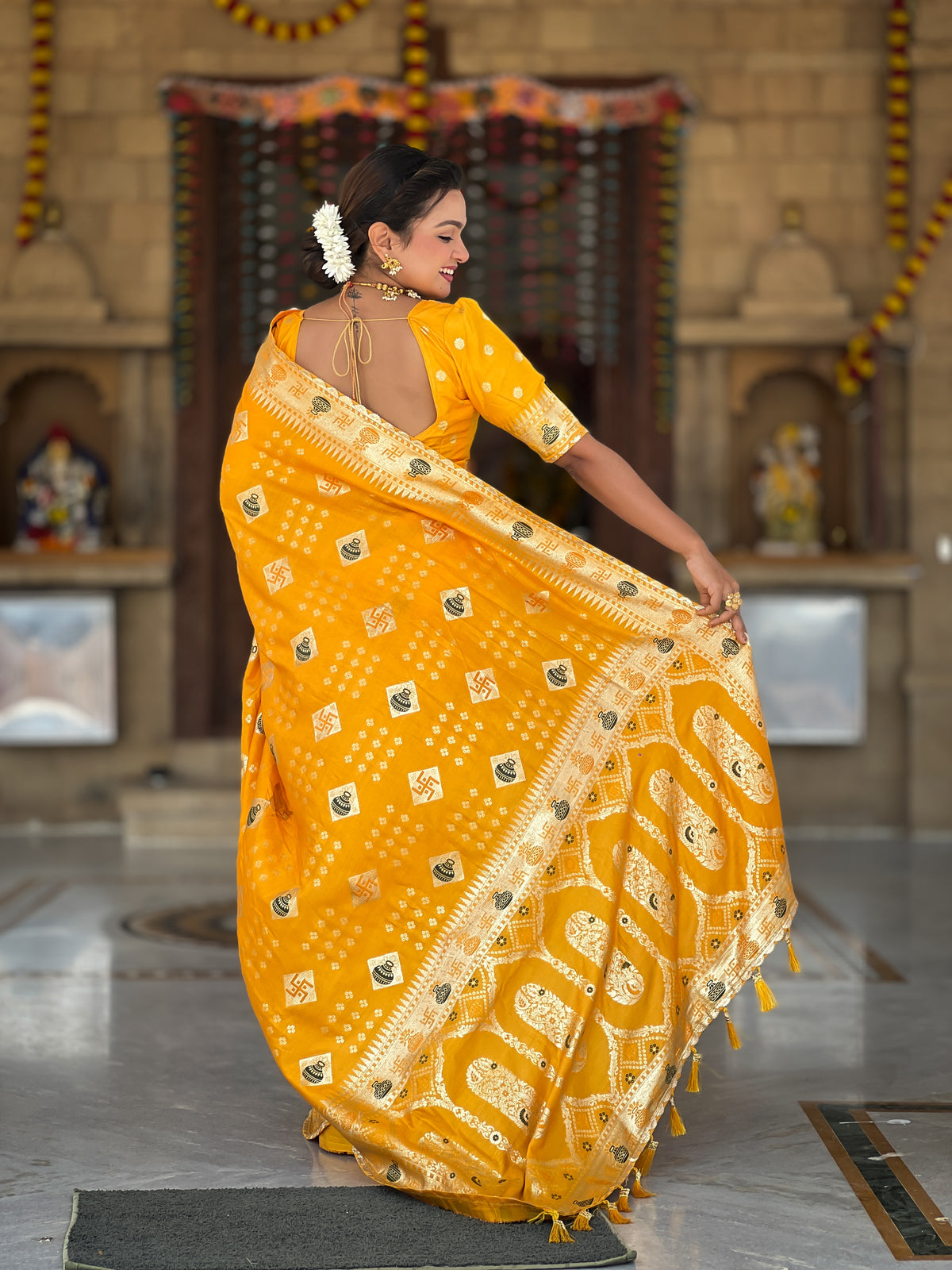 Women Ethnic Woven Design Zari Dola Silk Banarasi Saree