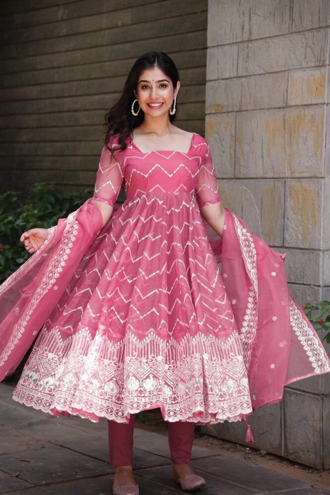 Buy Gowns For women At Best Prices Online - Joshindia