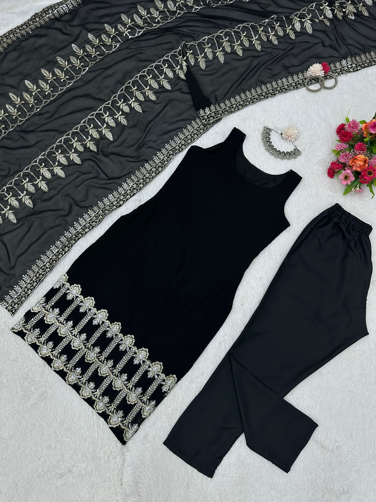 Shop for Women Kurtas, Suits & Kurtis Online in India - Joshindia