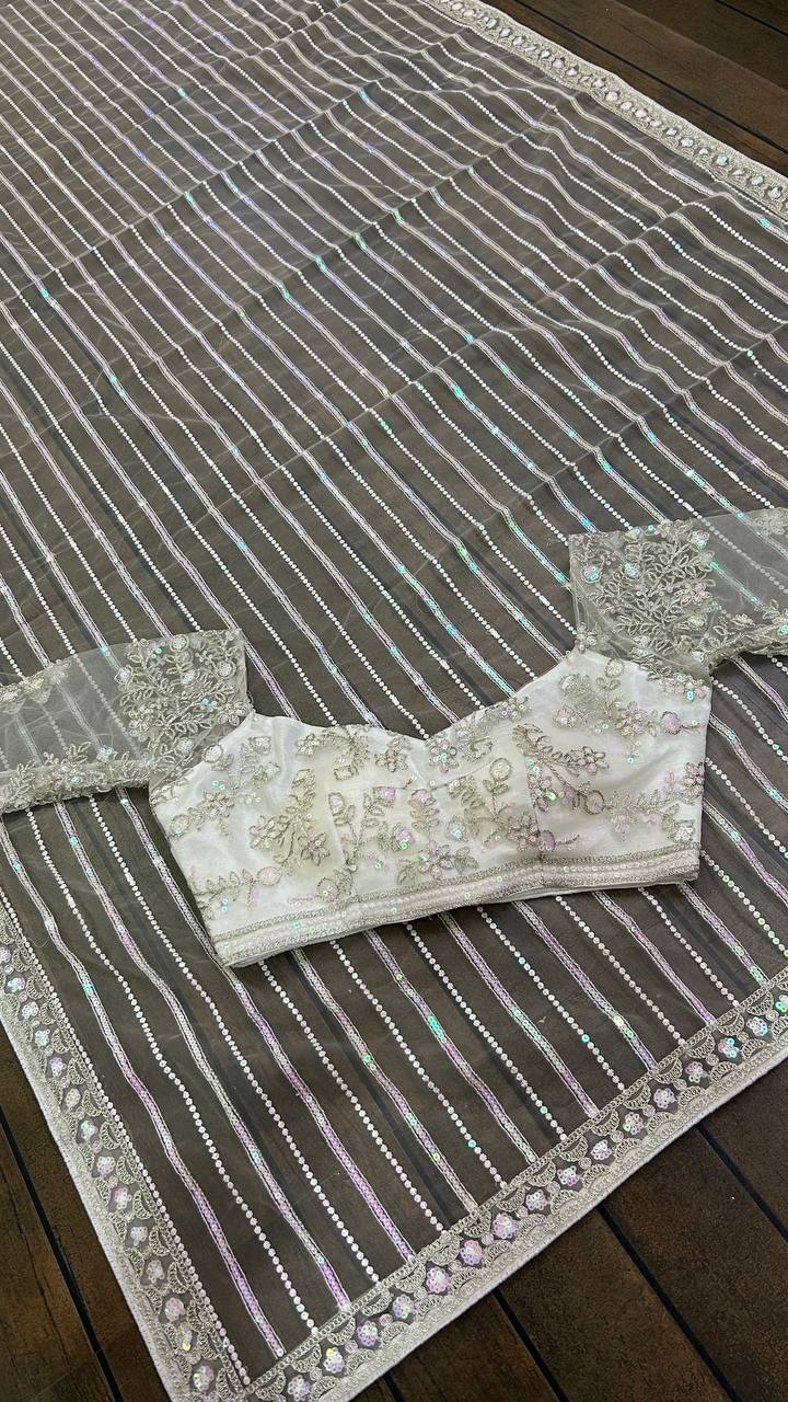 Buy Latest Designer White Color Saree Online At Best Price - Joshindia