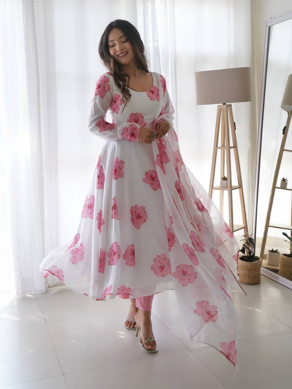 Buy White Anarkali Online In India At Best Price Offers - Joshindia
