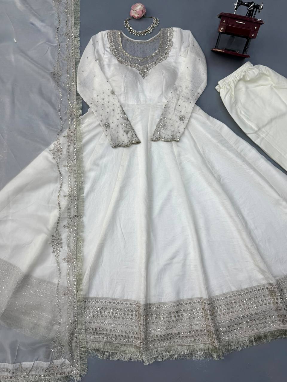DESIGNER ANARKALI SUITWITH ORGANZA DUPATTA