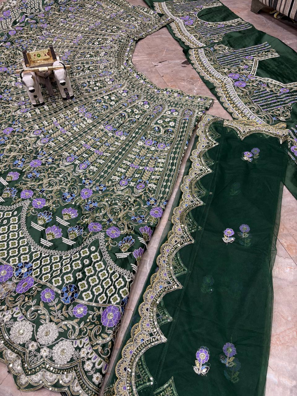 WEDDING BRIDAL GREENHEAVY MONO SATIN SILK