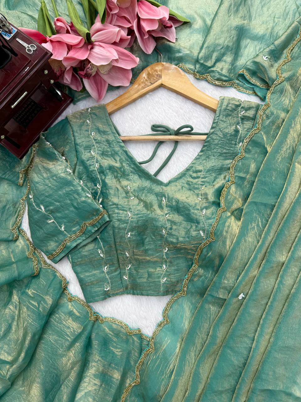Fendy Silk Saree Sea Green & Peach Pink Scalloped Border Party Wear for Women
