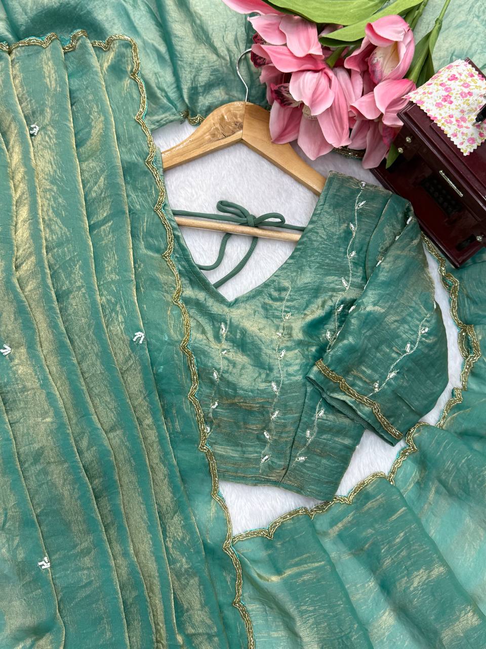 Fendy Silk Saree Sea Green & Peach Pink Scalloped Border Party Wear for Women