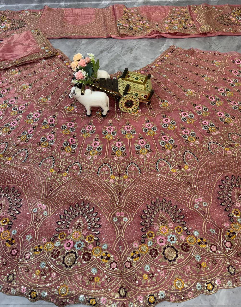 Elegant Gold Crush Embroidered Lehenga Choli