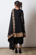 Buy Designer Kurtis for Women Online - Joshindia