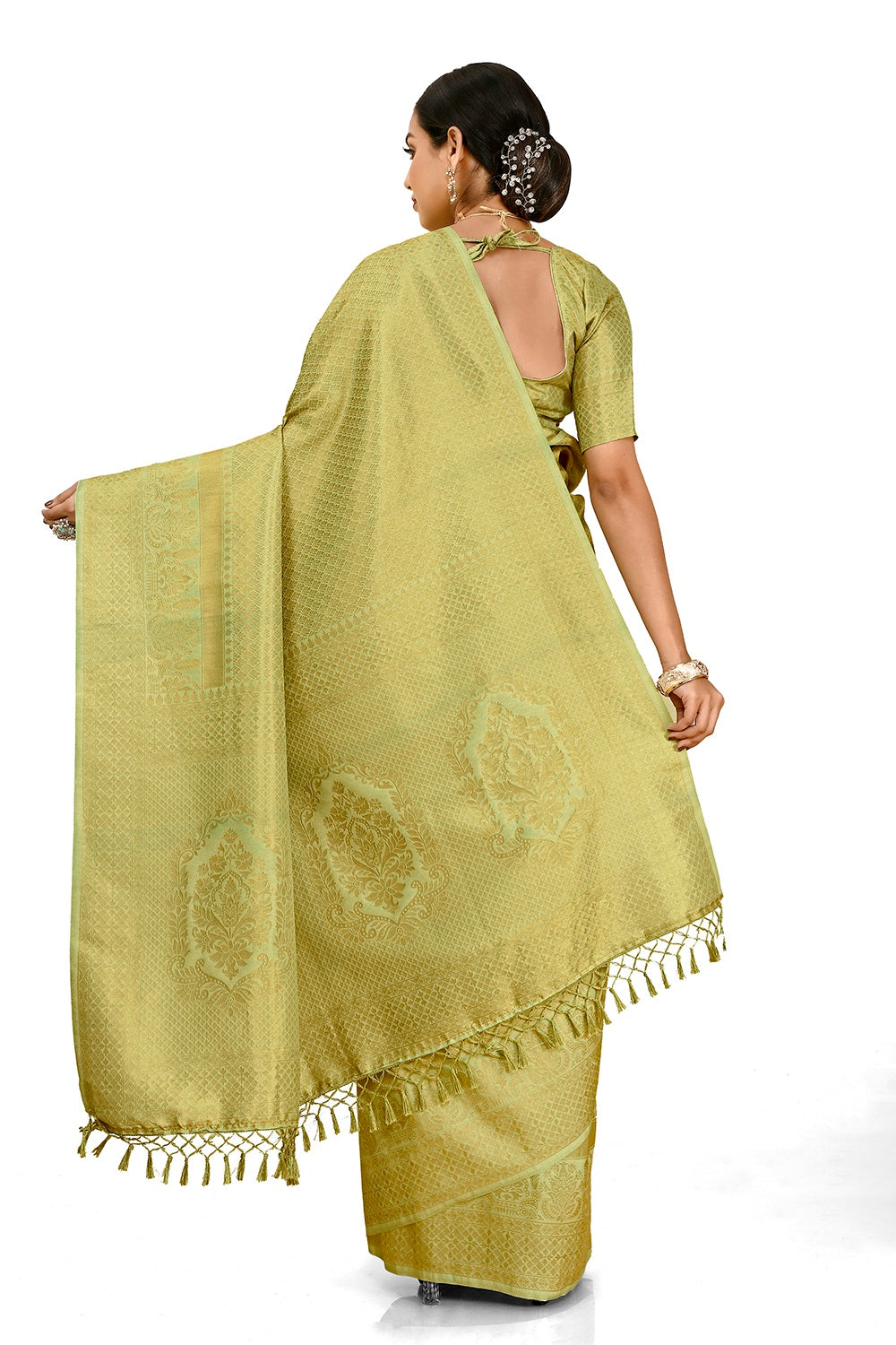 plain silk saree with small border - Joshindia