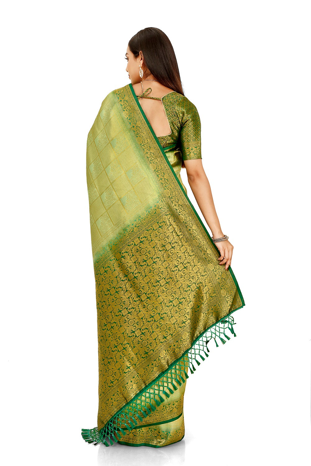 Green color silk saree design Buy Now - Joshindia