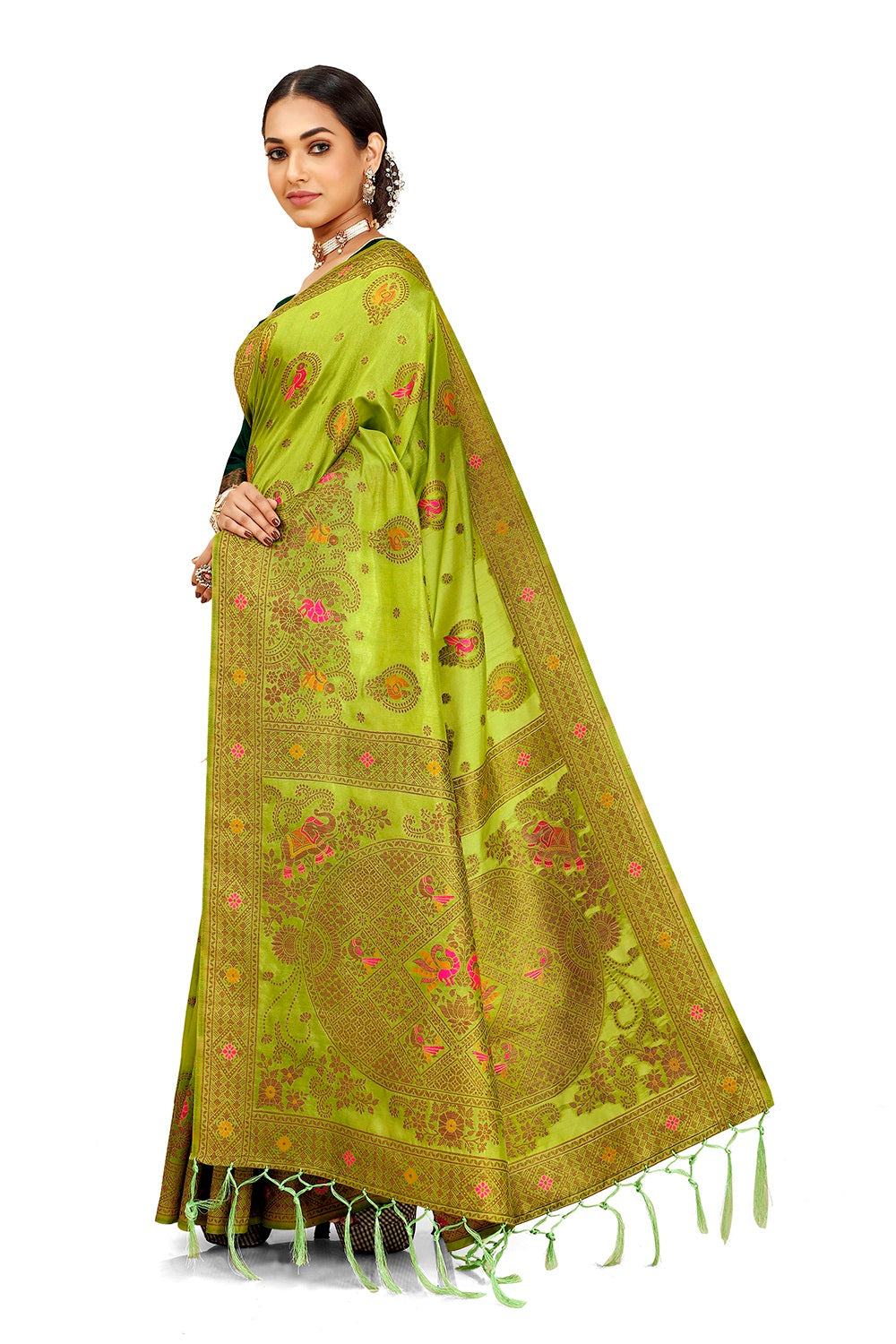 Green designer saree for royal look buy now - Joshindia