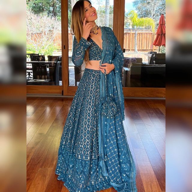 Buy Lehenga for Women Online in India At Joshindia - Joshindia