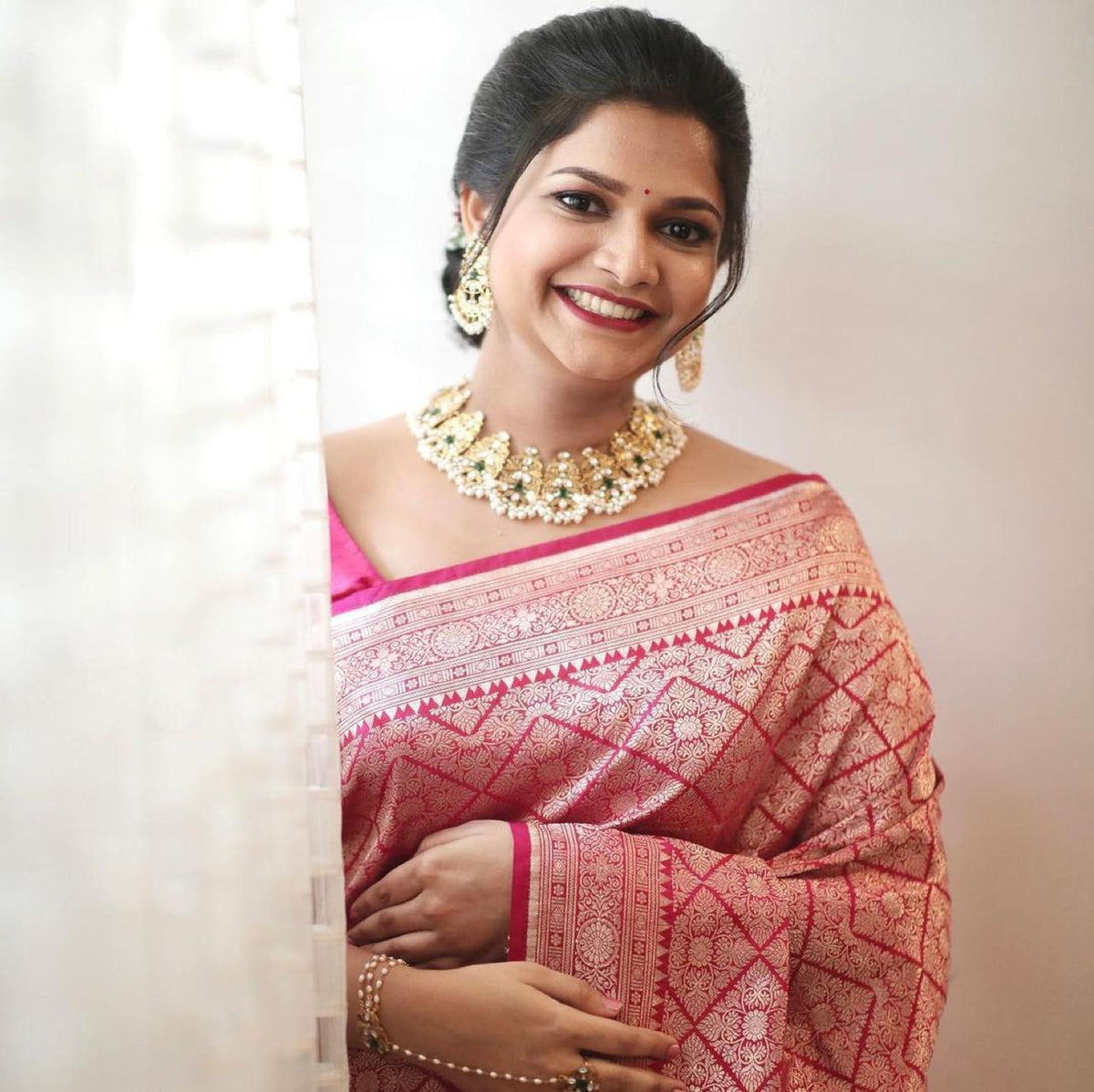 Latest pink color silk saree for amazing looks buy now - Joshindia