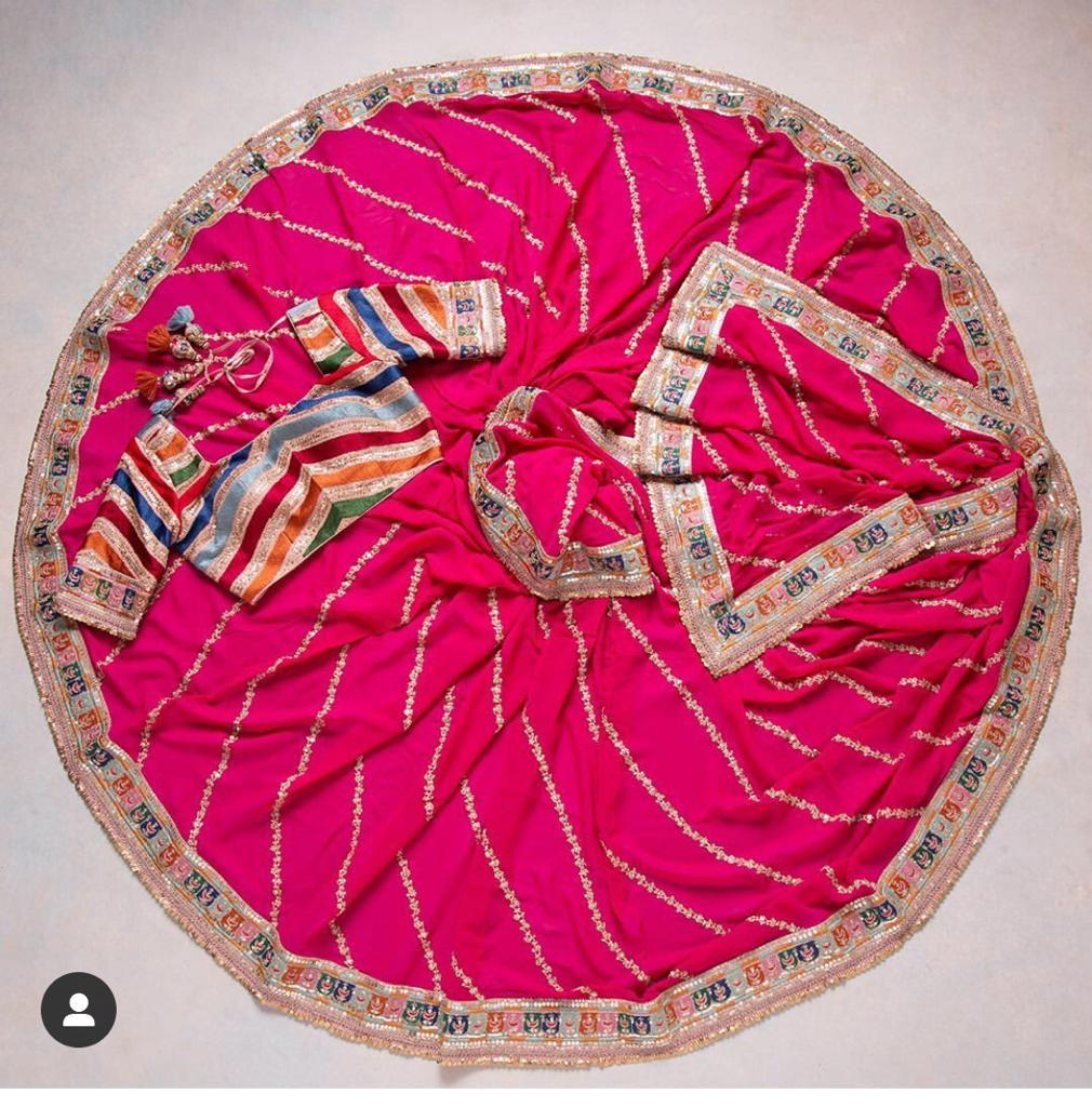 Pink designer saree for royal look buy now - Joshindia