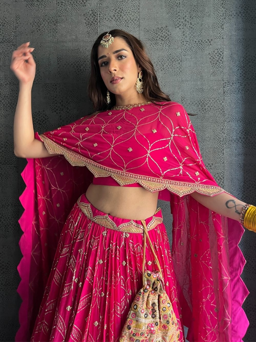 Latest pink colordesigner lehenga choli at affordable price - Joshindia