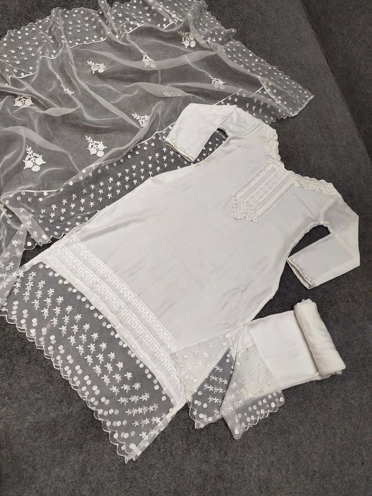 Latest white color Designer kurta set buy now - Joshindia