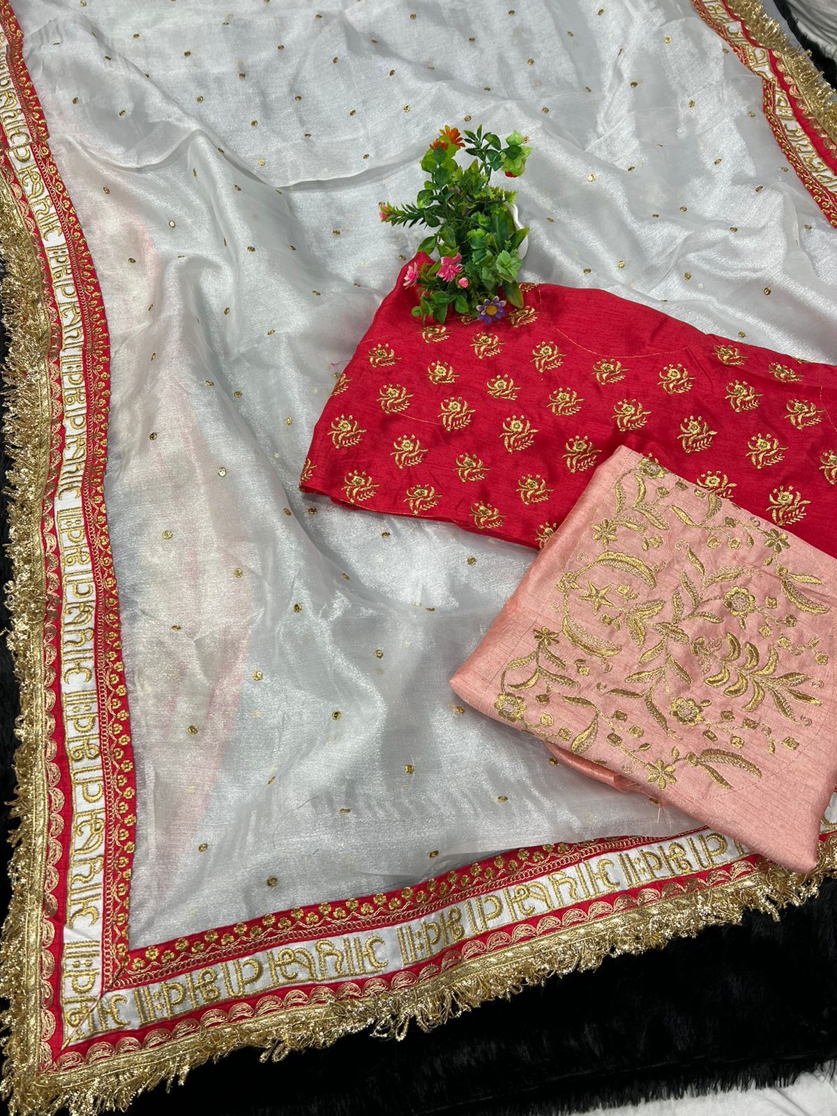 Latest Designer Organza Saree Buy Online - Joshindia