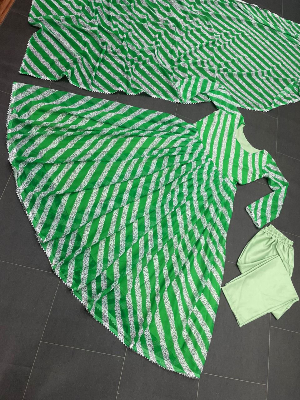 Green Color Heavy Designer Salwar Suit Buy Now - Joshindia