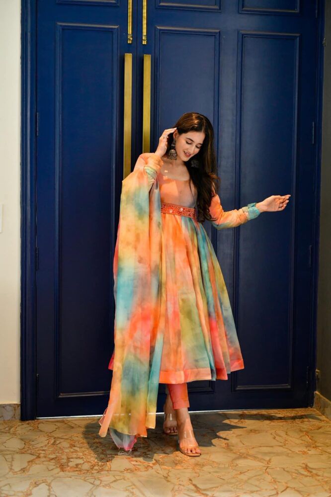 This weddingseason wear the party lookKurti with pent dupatta - Joshindia