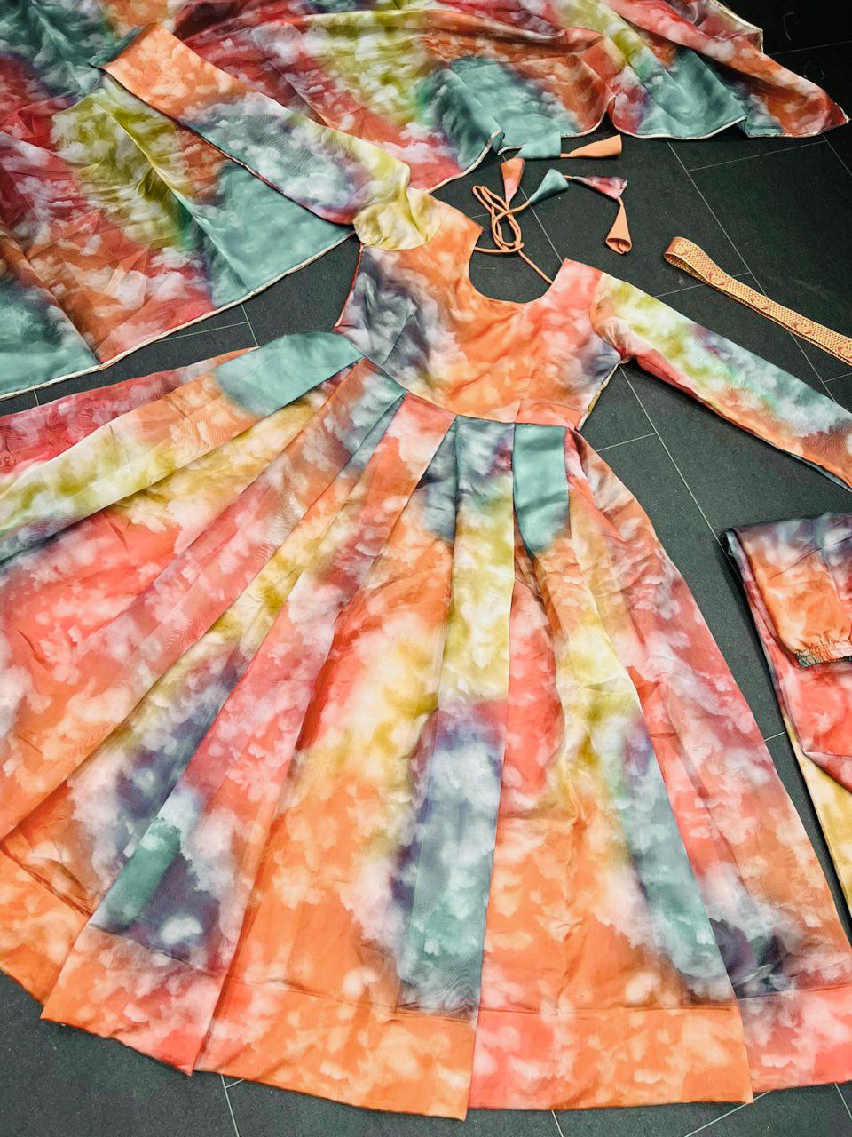 This weddingseason wear the party lookKurti with pent dupatta - Joshindia