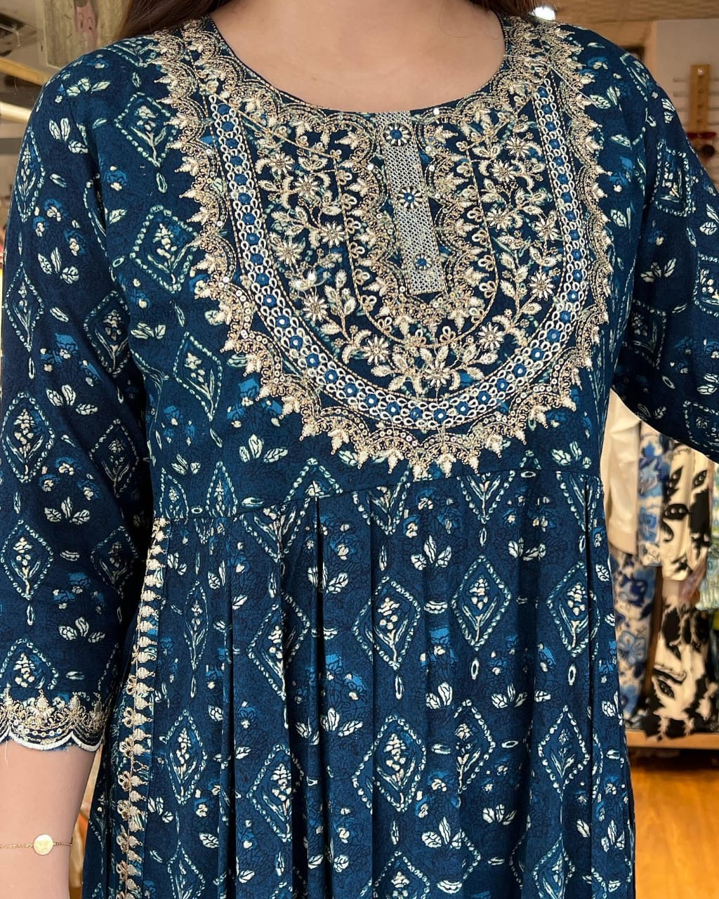 Rayon fabric kurti with pant and dupatta - Joshindia