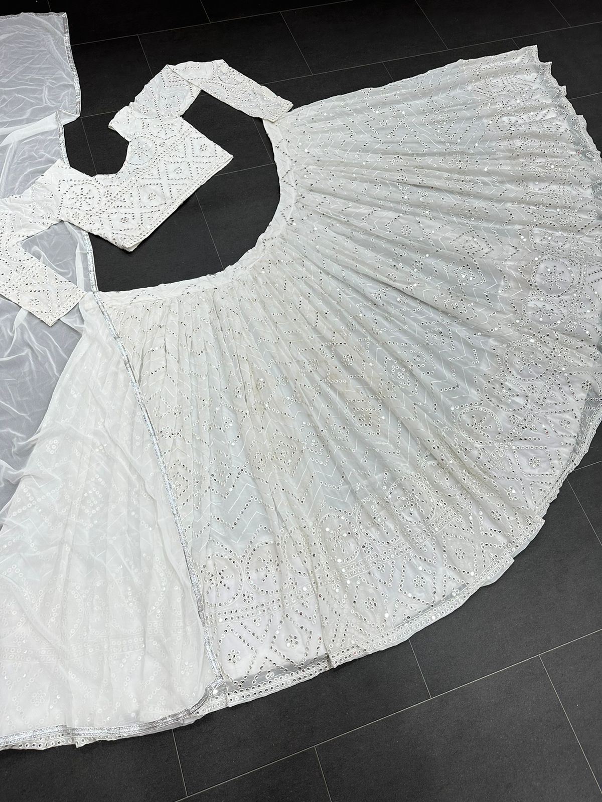 Buy Navratri Chaniya Choli Online at Best Price - Joshindia