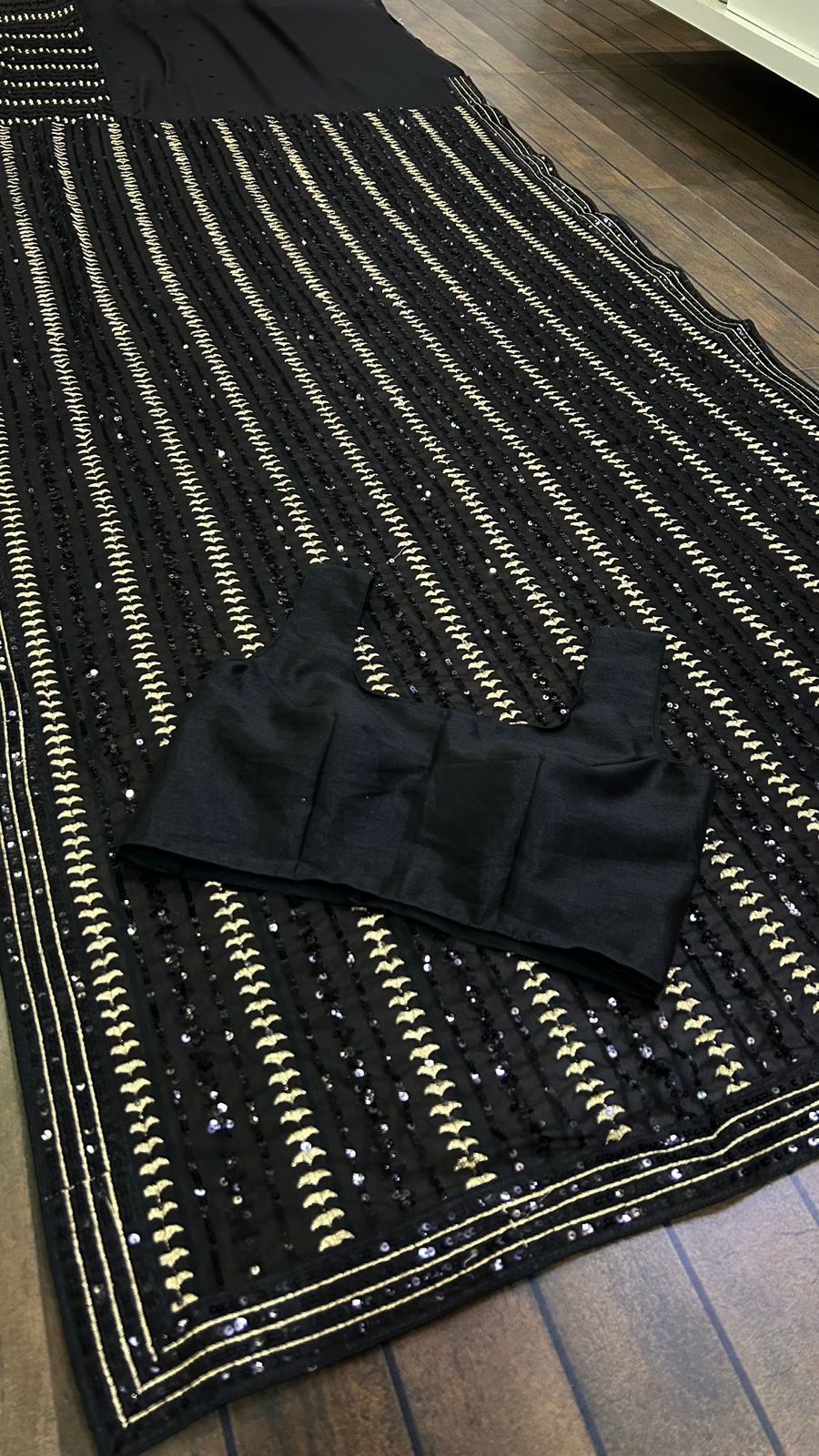 Black Color Most Beautiful Sequence Saree At Best Price - Joshindia